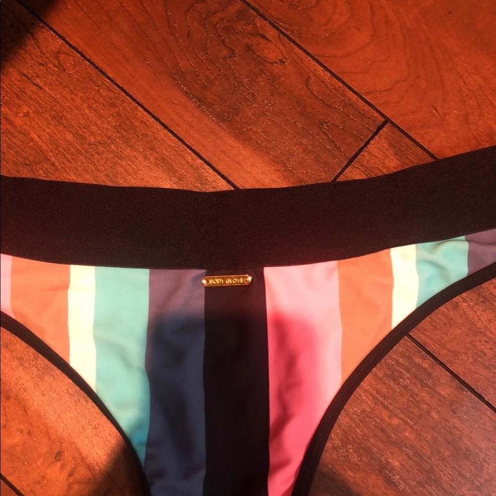 NWOT Body glove bikini bottoms